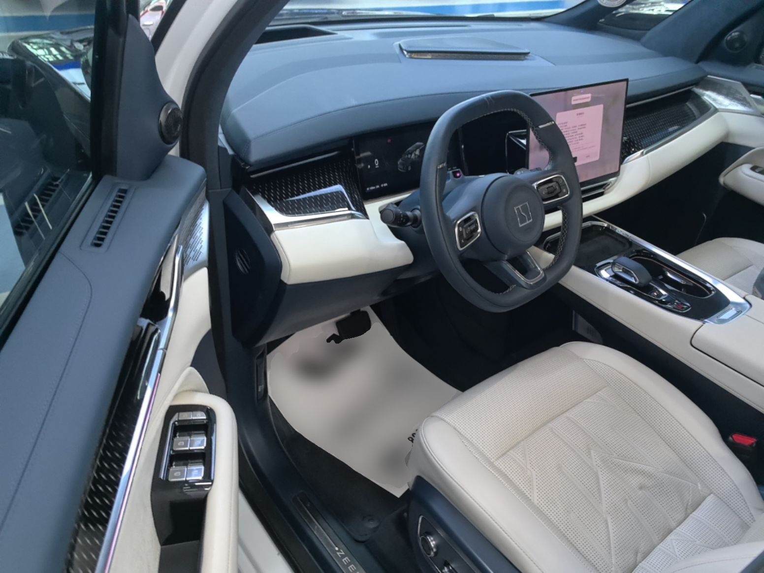 Zeekr 009 2024 Six-Seat Executive Version 4WD 108 kWh — снимка 18