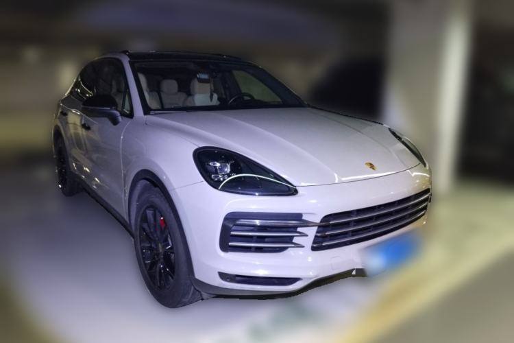 Used Porsche Cayenne 2018 Cayenne 3.0T Front Right 45 Deg