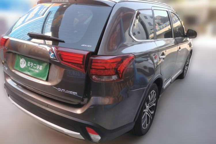 Used Mitsubishi Outlander 2016 2.4L 4x4 Elite Edition 5 Seats
