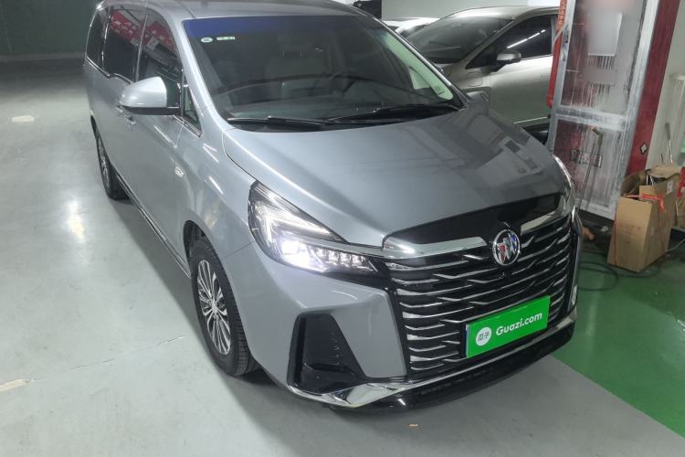 Used Buick GL8 2023 Land Executive Class Comfort Model