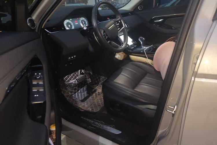 Used Land Rover Range Evoque 2023 Aurora L 249 PS Collins Antique Bronze Special Edition Interior 3