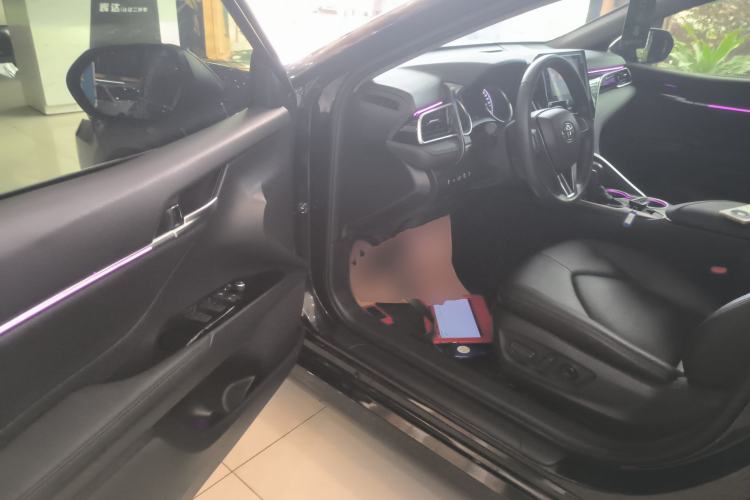 Used Toyota Camry 2023 2.0GVP Premier Edition Driver Seat