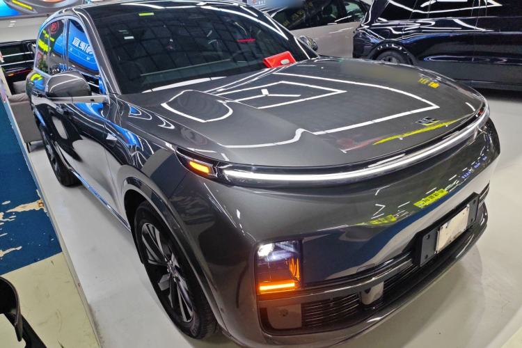 Used Li Auto L8 2023 Pro Model
