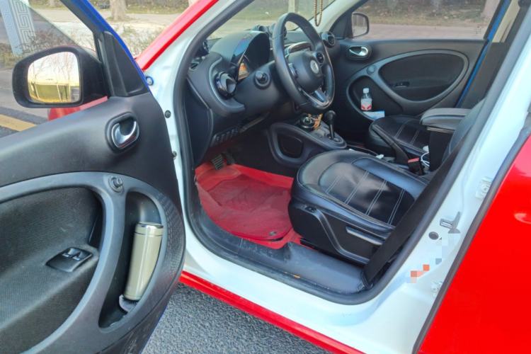 Used smart forfour 2018 0.9T 66 kW Pioneer Edition
