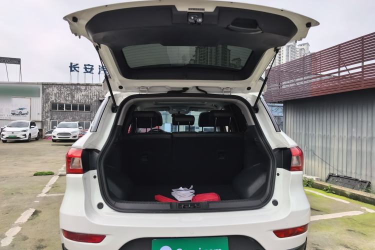 Used GAC Trumpchi GS4 2017 235T Automatic Two-Wheel Drive Luxury Smart Connectivity Version Trunk