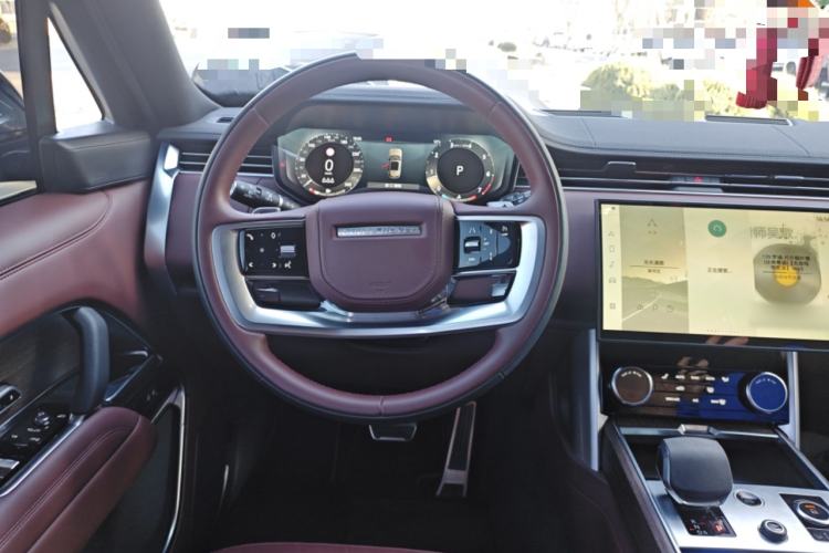 Used Land Rover Range 2023 3.0 L6 400 PS Extended Long-Wheelbase Version Steering Wheel