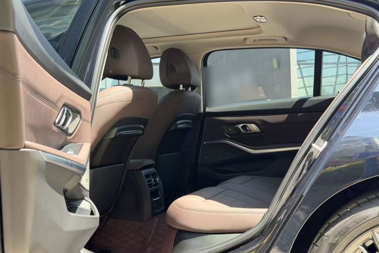 Used BMW 3 Series 2021 325Li M Sport Shadowline Package Interior 3