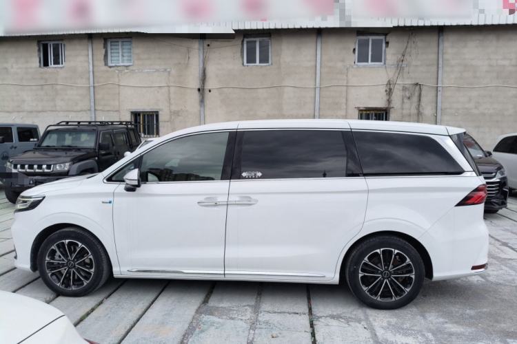 Used Roewe iMAX8 2022 400TGI Flagship Edition
