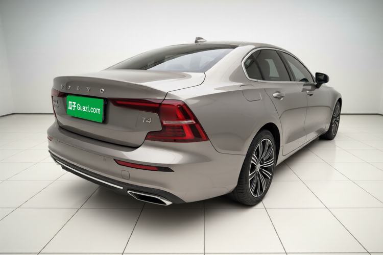 Used Volvo S60 2021 T4 Zhiyuan Luxury Edition