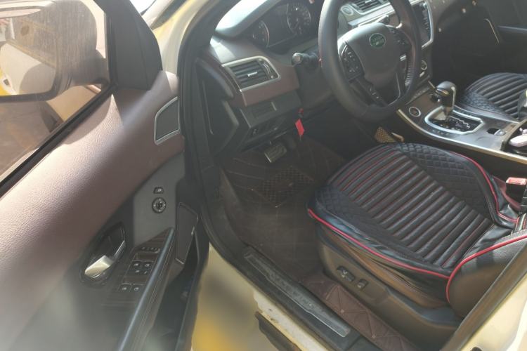 Used Land X7 2015 2.0T Panoramic Prestige Edition