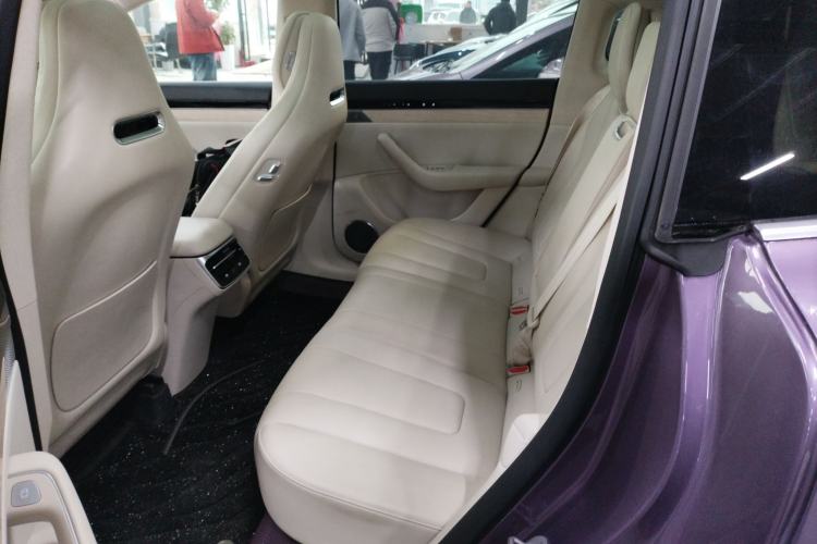 Used Hima Luxeed R7 2024 All-Electric 736 km Ultra