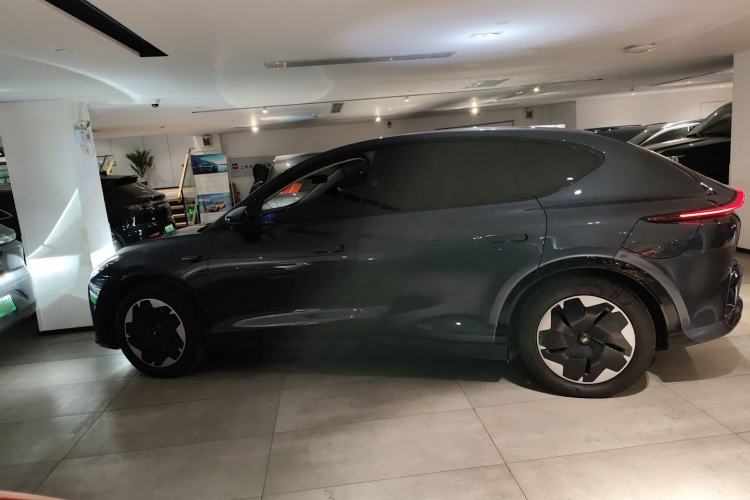 Used IM LS7 2023 100kWh Lux Rear-Drive Version