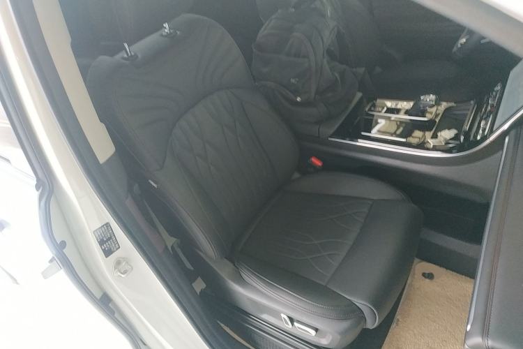 Used GAC Trumpchi M8 2024 Master Series 400T Prestige Edition