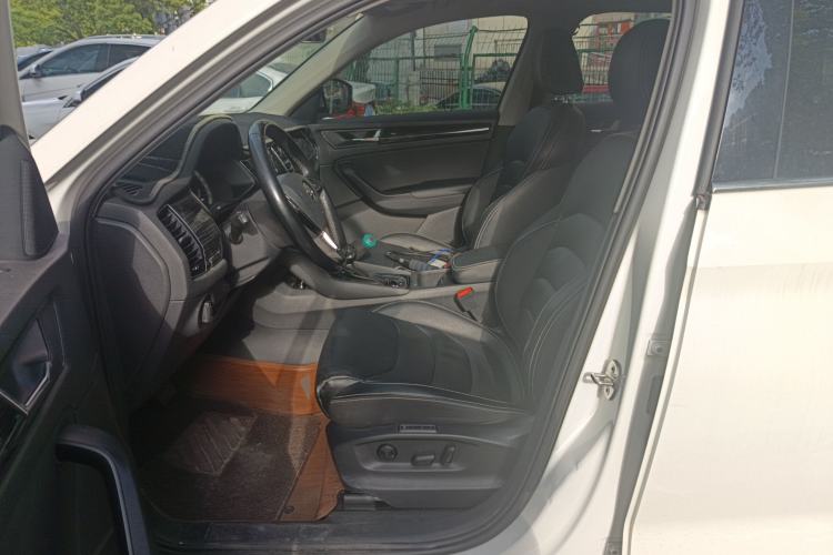 Used Skoda Kodiaq 2018 Facelifted TSI330 5-Seater Two-Wheel-Drive Luxury Enjoyment Edition