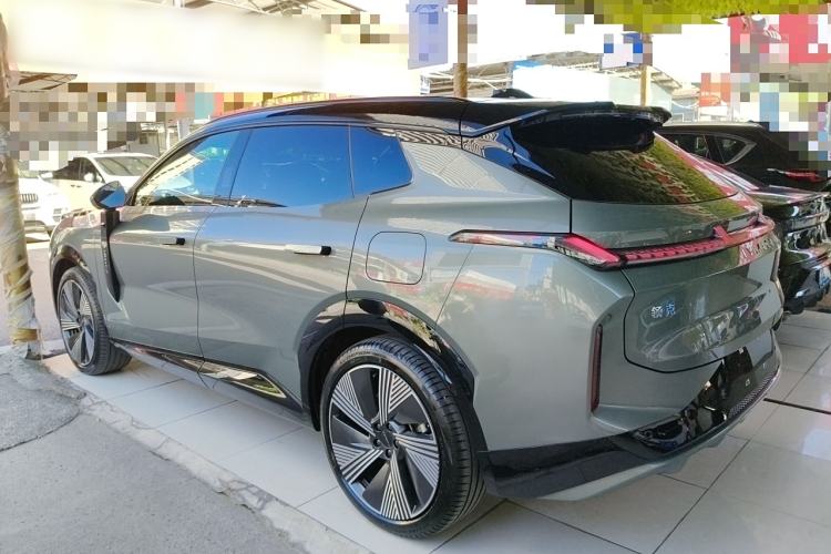 Used Lynk & Co 08 EM-P 2023 220km All-Wheel-Drive Performance Halo
