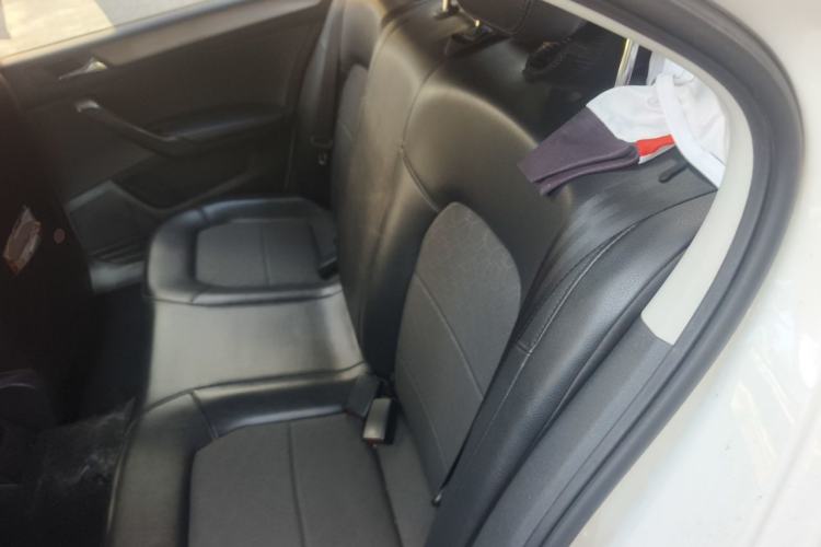 Used Volkswagen Santana 2015 1.6L Manual Comfort Edition