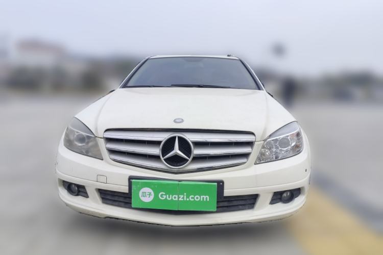 Used Mercedes-Benz C-Class 2010 C 180K Classic model