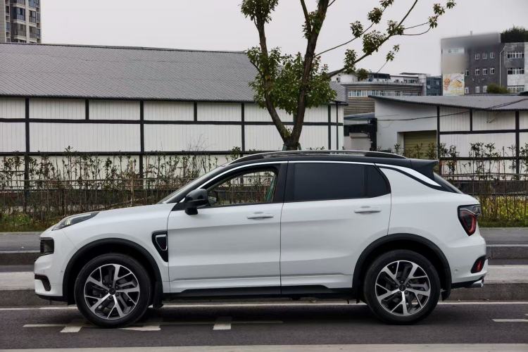 Used Lynk & Co 01 2017 2.0T Four-Wheel Drive Pro Edition Exterior 8