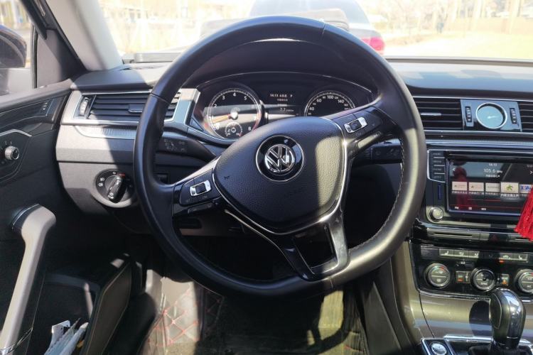 Used Volkswagen Passat 2017 330TSI DSG Prestige Edition
