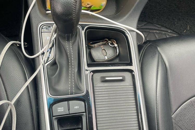 Used Hyundai Sonata Plug-in Hybrid 2018 2.0 PHS Smart Connect Version China V Standard