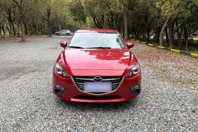 Used Mazda 3 Axela 2014 Sedan 1.5L Automatic Comfort Model