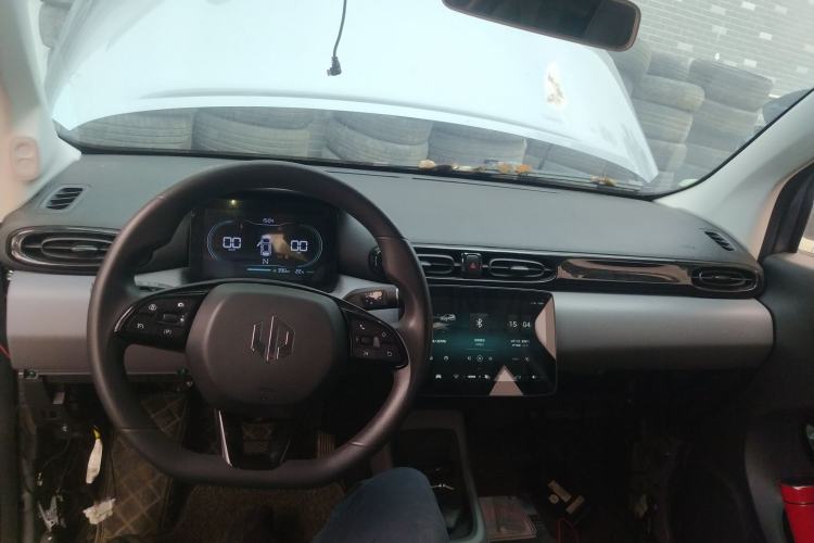 Used Leapmotor T03 2021 400 Lite Edition - Lithium-Ion Battery Center Console