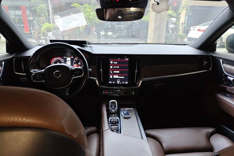 Used Volvo S90 2021 B5 Zhiyuan Luxury Edition
