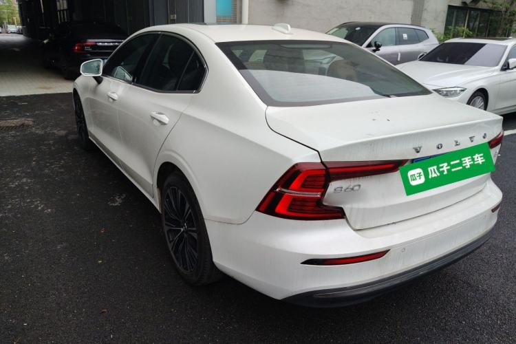 Used Volvo S60 2025 B4 Zhiyuan Luxury Edition Exterior 2
