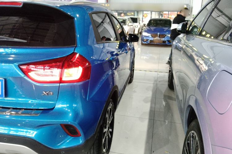 Used Geely Auto Vision X3 2017 1.5L Automatic Luxury Model
