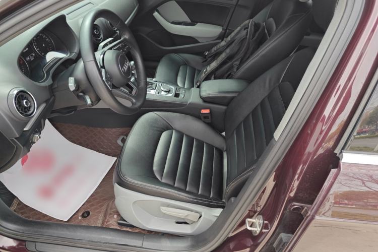 Used Audi A3 2020 Restyled Sportback 35 TFSI Entry-Level China VI Emission Standard Left Front Seat