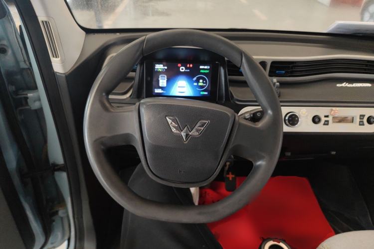 Used Wuling Hongguang MINIEV 2020 Freedom Version Lithium Iron Phosphate Steering Wheel