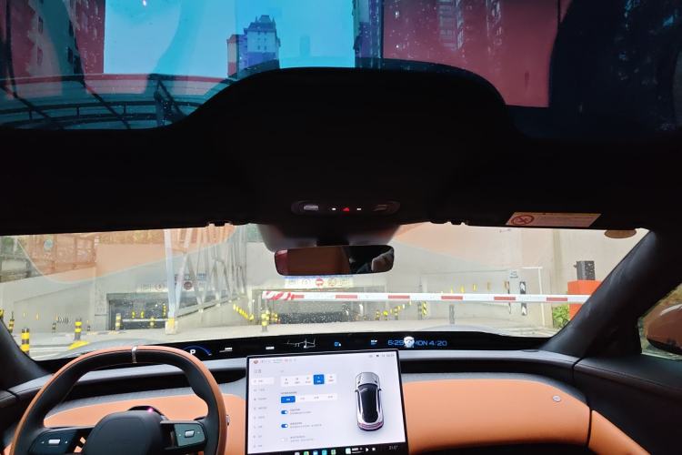 Used Xiaomi Auto YU7 2025 Ultra-Long Range High-Performance All-Wheel-Drive Max Edition