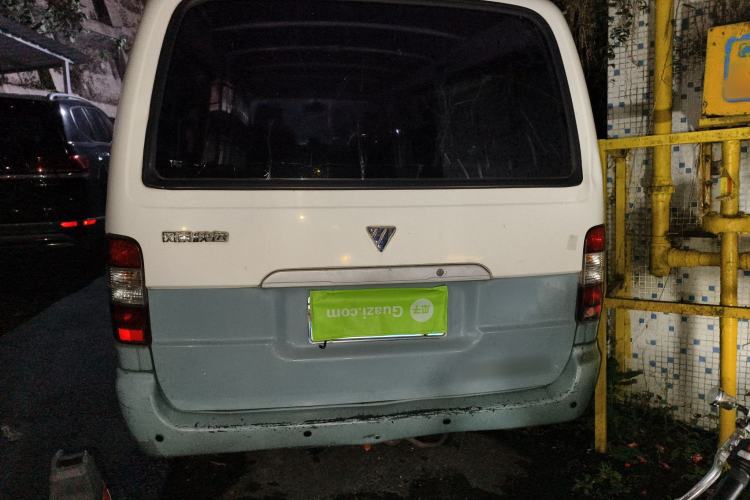 Used Foton Scenic 2011 2.0L Express Standard Short-Wheelbase Low-Roof 486EQV4