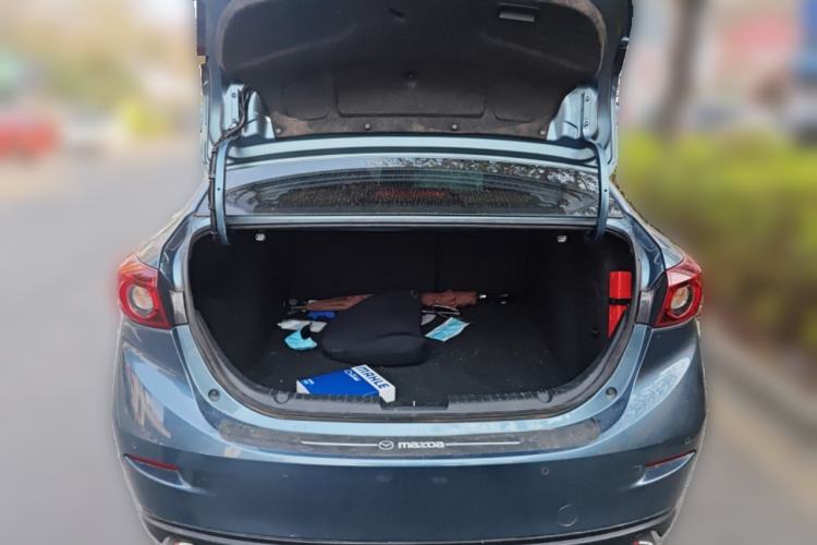 Used Mazda Mazda 3 Axela 2017 Sedan 1.5L Automatic Comfort Model Emission Standard China V
