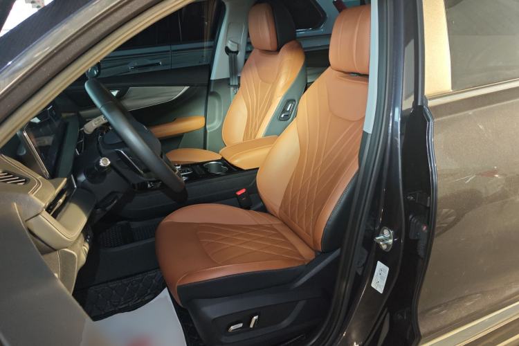 Used Chery Tiggo 8 PLUS 2022 290TGDI DCT Luxury Edition+