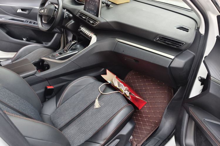 Used Peugeot 5008 2017 380THP 7-Seater Elite Edition