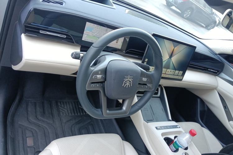 Used BYD Qin L 2025 EV 545KM Excellence Edition Center Console