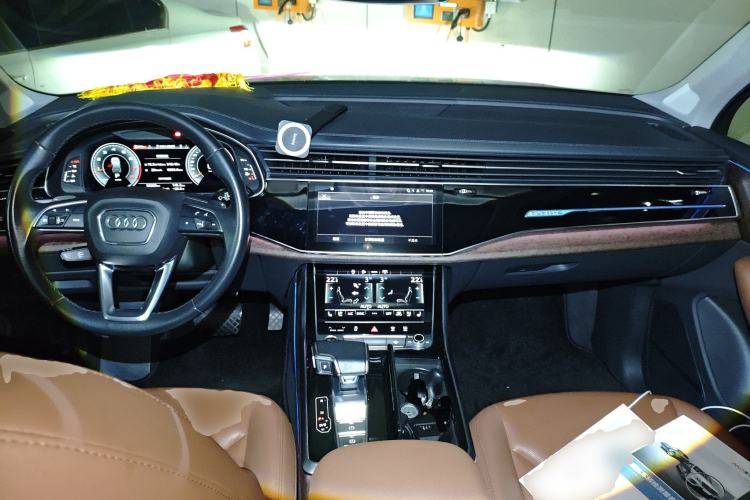 Used Audi Q7 2021 45 TFSI quattro S line Sport model