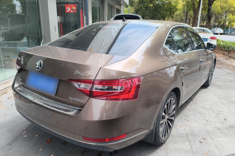 Used Skoda Superb 2016 TSI330 DSG Smart Drive Edition
