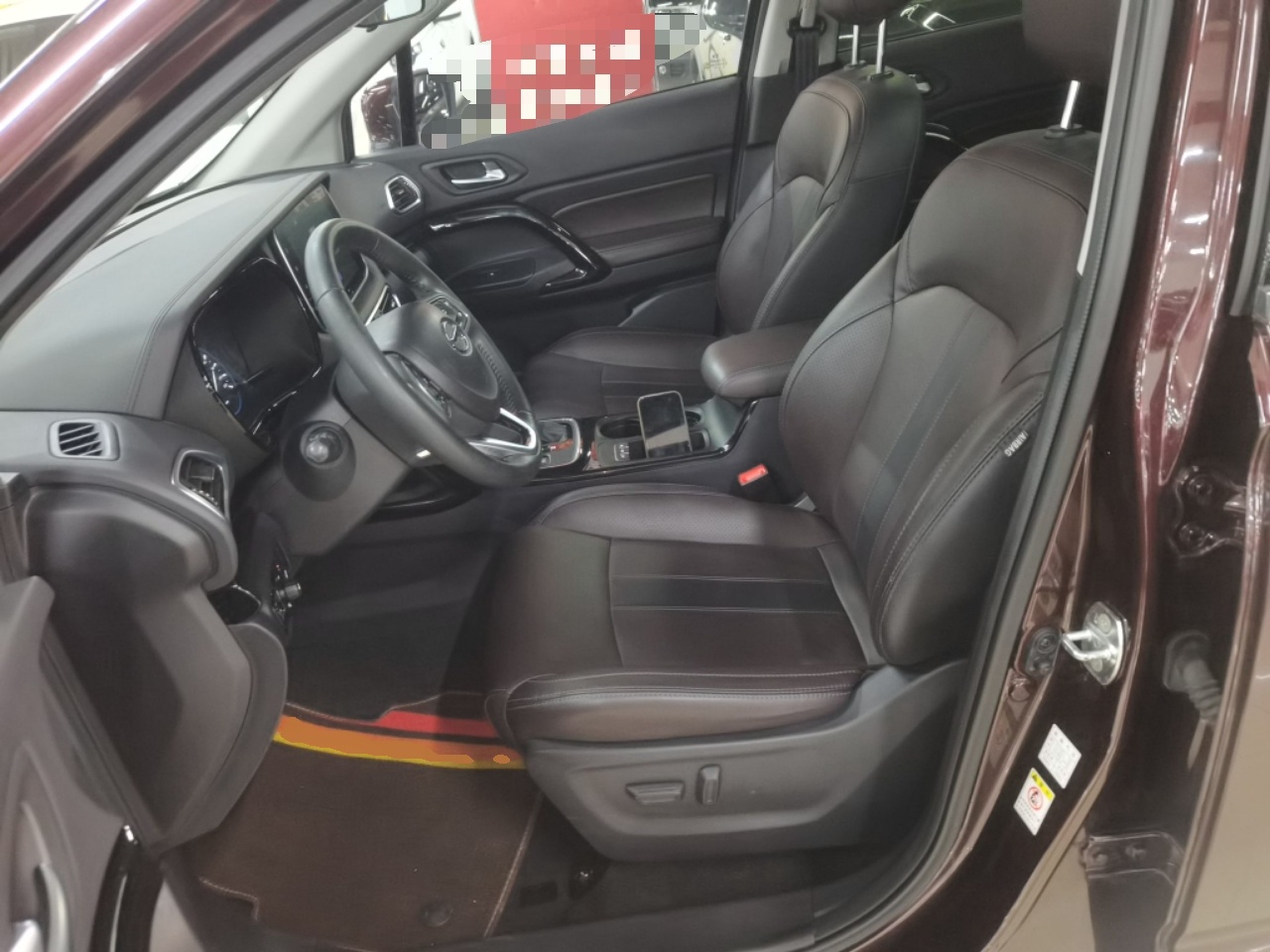 Переднее сиденье в автомобиле