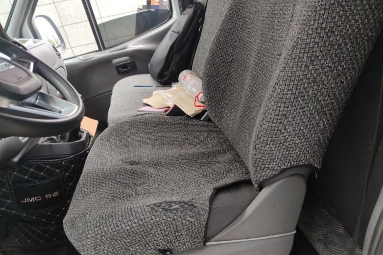 Used JMC Transit 2021 2.8T Space King Taurus Short Wheelbase Mid-Height 6-Seater Diesel Euro VI JX493