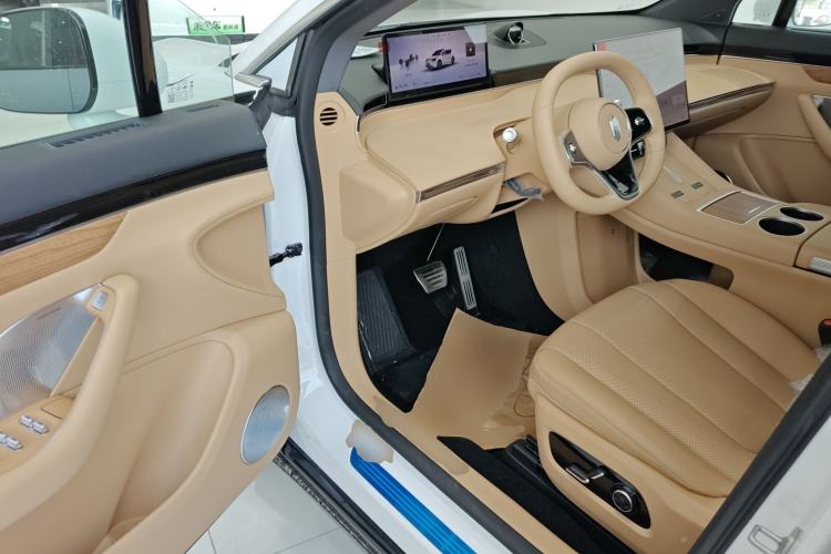 Used Hima Luxeed R7 2026 Model Range-Extending Max
