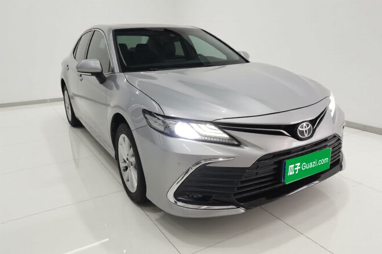 Used Toyota Camry 2021 2.0G Luxury Edition
