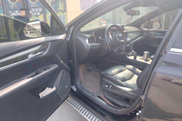 Used Cadillac XT5 2018 28E Four-Wheel Drive Tech Version