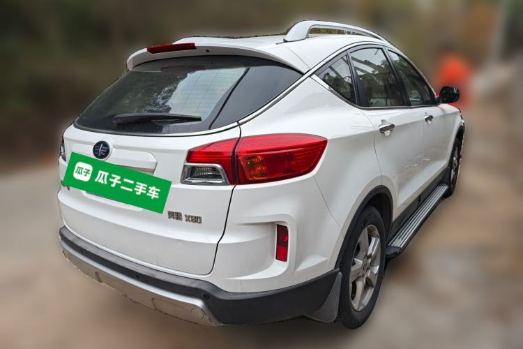 Used Bestune X80 2013 2.0L automatic comfort version
