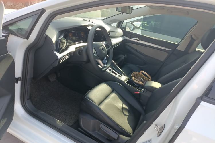 Used Volkswagen Golf 2023 200TSI DSG Driver Seat