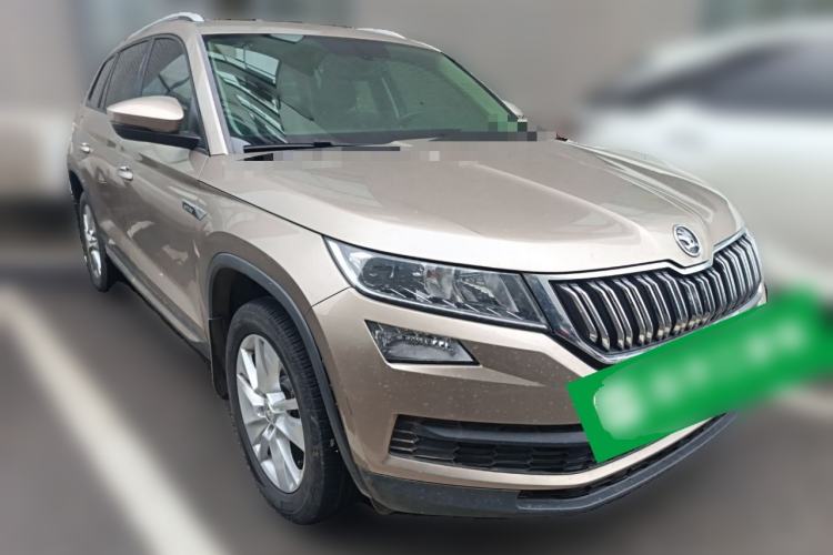 Used Skoda Kodiaq 2018 Facelifted TSI330 5-Seater Two-Wheel-Drive Comfort Edition Front Right 45 Deg