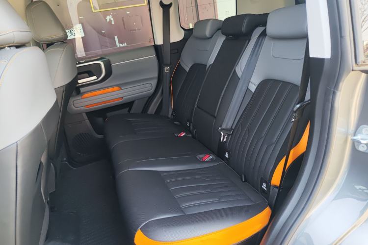 Used BAIC Off-Road BJ40 Electric Drive 2025 Standard Edition Left Rear Seat