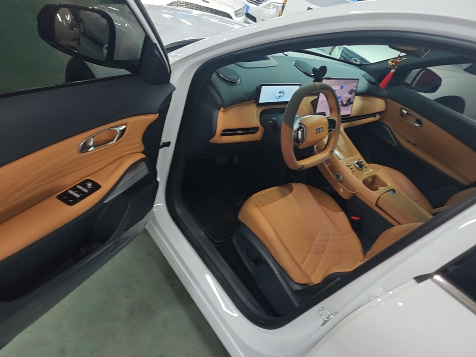 Geely Galaxy Xingjian 7 EM-i 2025 120km Exploration+ Version — снимка 18