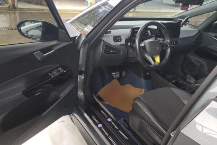 Used Volkswagen ID.3 2022 Active Pure Intelligent Enjoyment Edition Interior 2